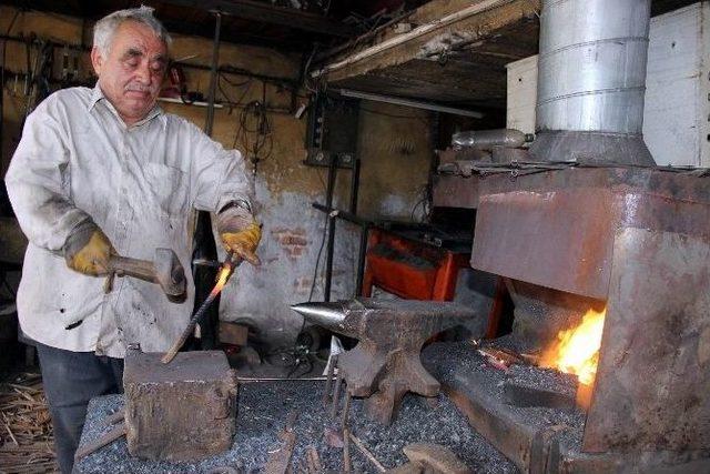 Demir Ustalarının Ramazanda Aşırı Sıcakla Sınavı 2