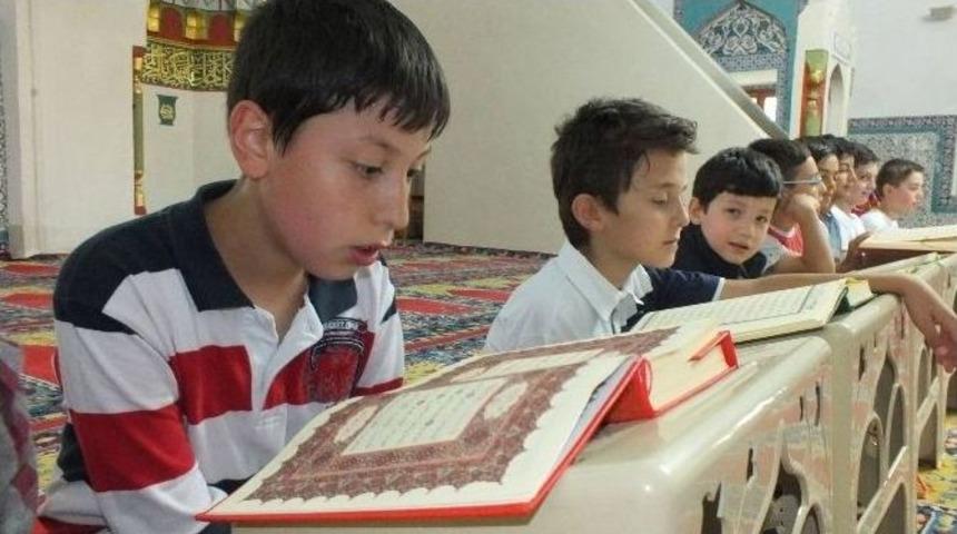M&uuml;ft&uuml; Mecit Amil: &Ccedil;ocuklarınızı &rsquo;yaz Kur&rsquo;an Kursları&rsquo;na G&ouml;nderin