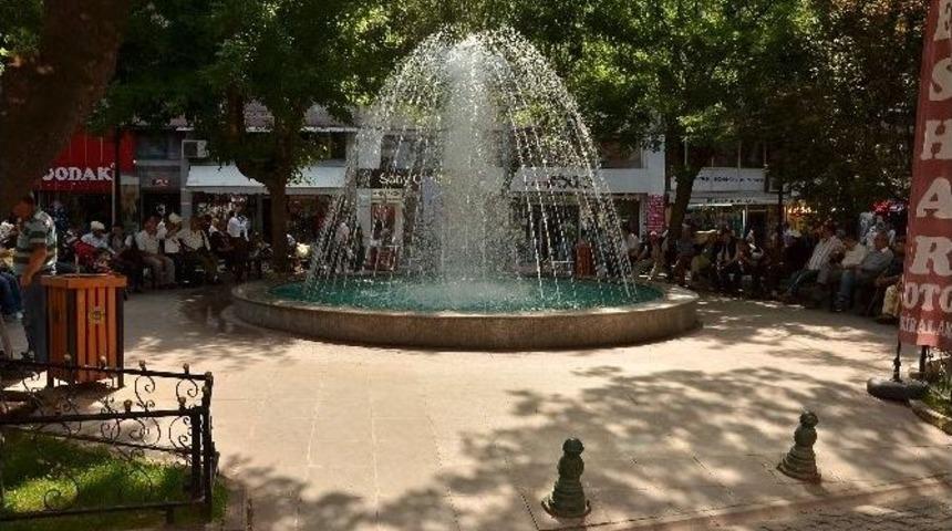 İftar Saati Beklemenin Adresi Parklar