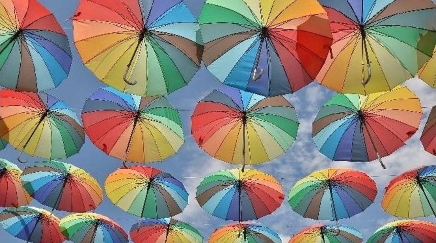 Şemsiye Dekoru İlgi &Ccedil;ekiyor