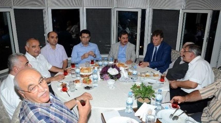 Başkan Eser&rsquo;den İftar Yemeği