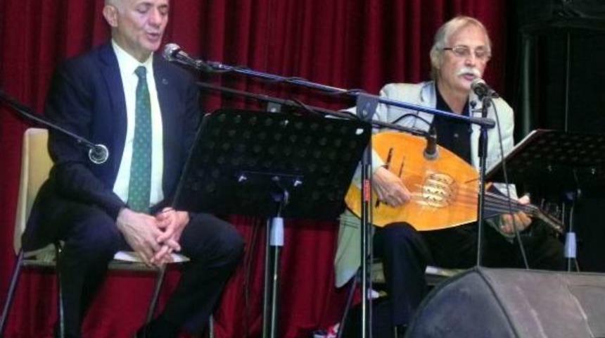 T&uuml;rk&ccedil;e Ve Macarca T&uuml;rk&uuml;ler S&ouml;ylendi, Kardeşlik Protokol&uuml; Imzalandı