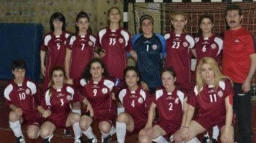 Fırat &Uuml;niversitesi Futsal Takımı 5&rsquo;inci Oldu