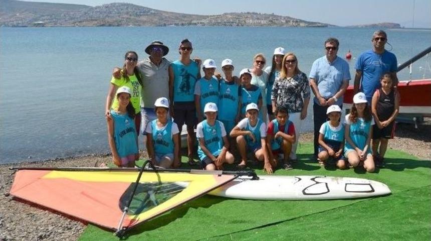 Fo&ccedil;a&rsquo;da &Ccedil;ocuklar Yelkenle Tanışacak