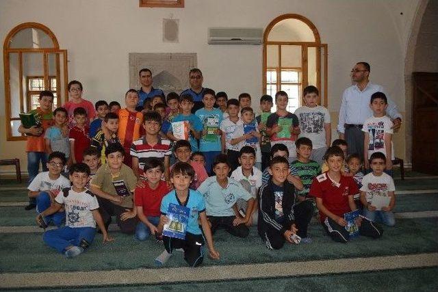 Polisler Kur&rsquo;an Kurslarını Ziyaret Etti 1