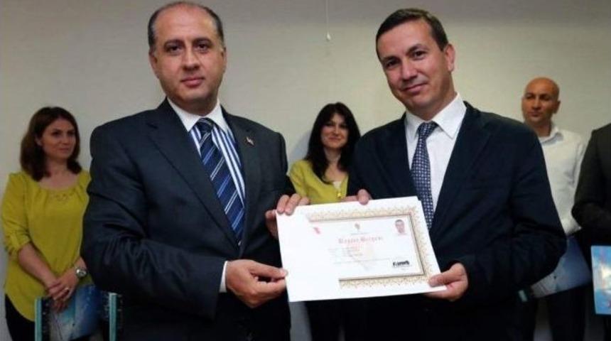 35 Sağlık Personeline Başarı Belgesi