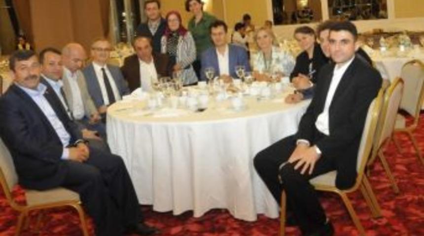 Darıca&rsquo;daki İl&ccedil;e Protokol&uuml; İftarda Buluştu