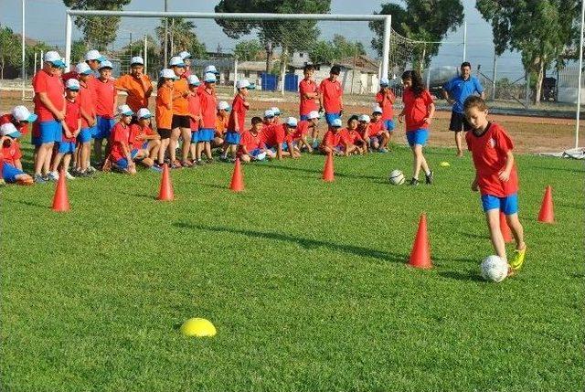 İncirliova Belediyesi Yaz Spor Okulu Açıldı