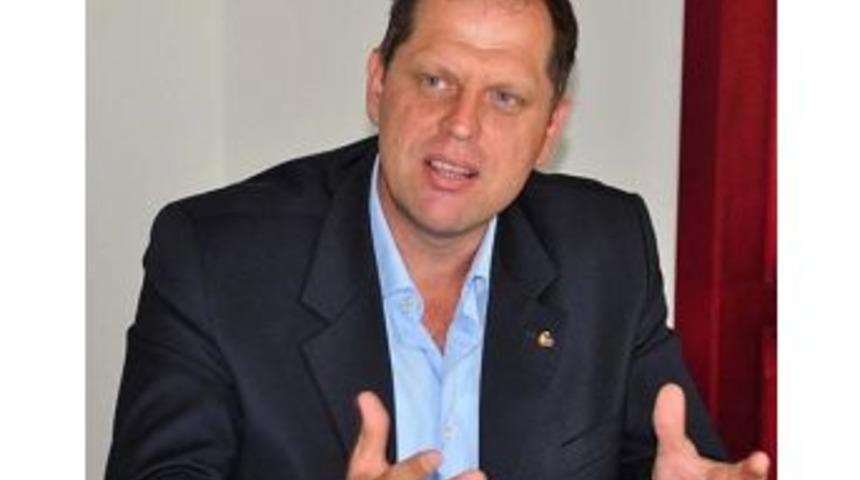 &Uuml;z&uuml;m&uuml; Bu Yıl Pahalı Yiyeceğiz