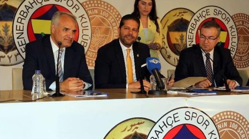 Fenerbah&ccedil;e Koleji Mersin Şubesi&rsquo;nin İmza T&ouml;reni Ger&ccedil;ekleşti