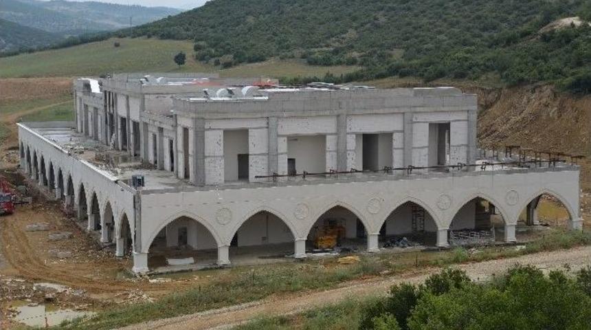 Bilecik Belediyesi Şehirlerarası Otob&uuml;s Terminali &Ccedil;alışmaları Devam Ediyor