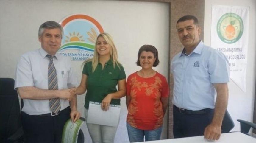 Eğitim Sonunda Sertifikalar Verildi