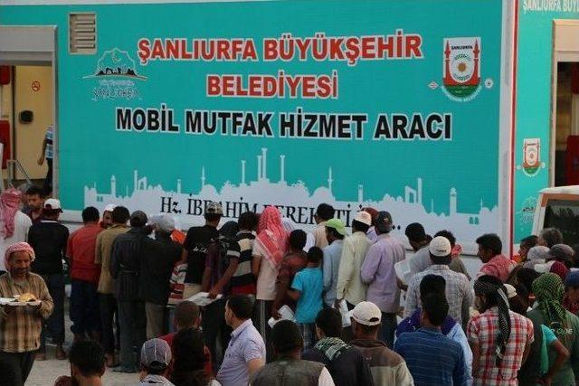 Mobil Mutfak İlk İftarını Verdi