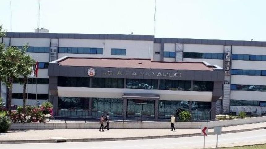 Kendisine Mobbing Uygulandığını İddia Etti, Davayla İşine Geri D&ouml;nd&uuml;