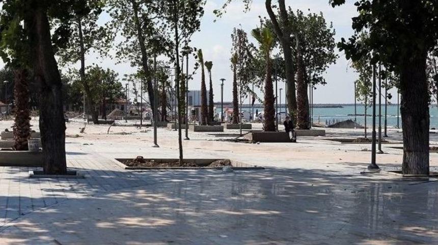 Karasu Sahilleri G&uuml;n Sayıyor