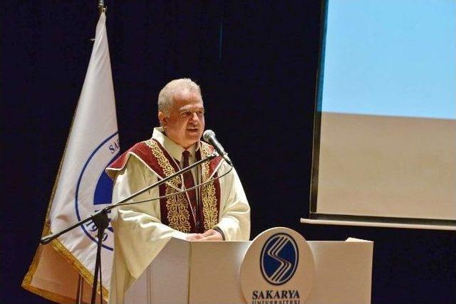 Bilgisayar Ve Bilişim Bilimleri Fakültesi İlk Mezunlarını Verdi