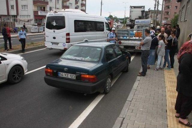 Tüp Aracına Çarpan Otomobil Takla Attı: 2 Yaralı