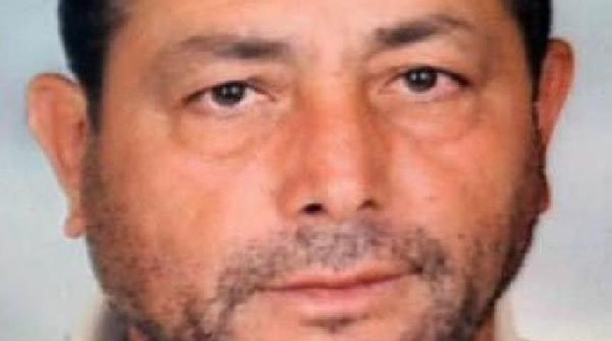 Yarım Metrelik Şarampolde Devrilen Trakt&ouml;r&uuml;n Altında Kalarak &Ouml;ld&uuml;