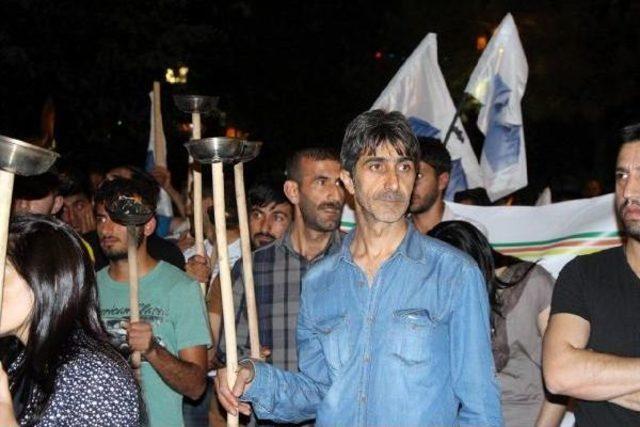 Bing&ouml;l de &Uuml;niversite &Ouml;ğrencilerinden &Ouml;calan I&ccedil;in Meşaleli Y&uuml;r&uuml;y&uuml;ş 2