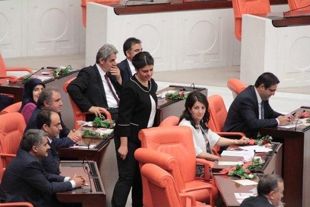 Dilek &Ouml;calan Yemin Etti 3