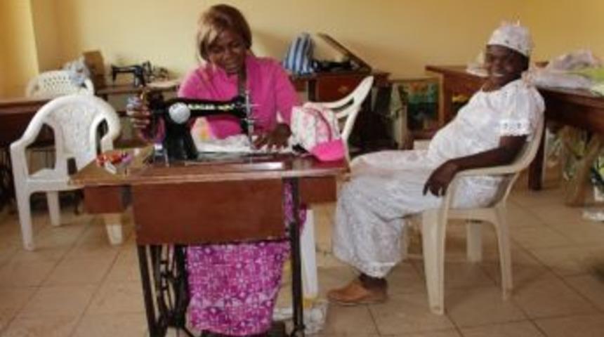 Kamerun&rsquo;daki Kadın Sığınma Evine Destek