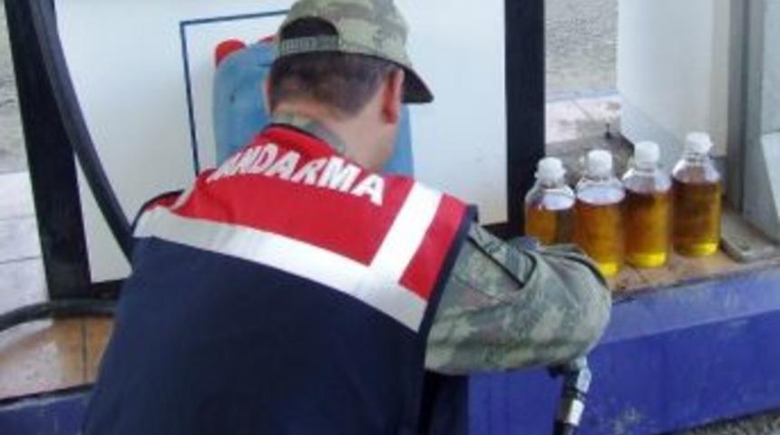 Diyarbakır&rsquo;da 8 Bin Litre Ka&ccedil;ak Akaryakıt Ele Ge&ccedil;irildi