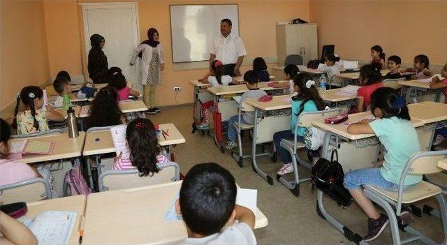 &Uuml;sk&uuml;dar Belediyesi&rsquo;nin Yaz Okullarına B&uuml;y&uuml;k İlgi 1