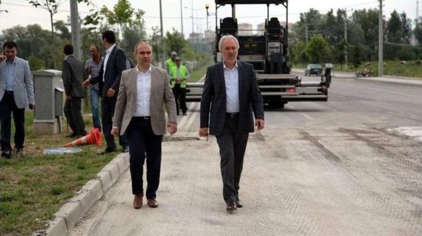 Başkan Sara&ccedil;oğlu, Asfalt &Ccedil;alışmalarını Denetledi