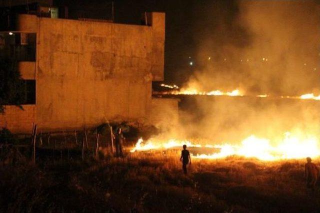 Nusaybin'de Yakılan Anızlar Ilçe Sakinlerini Korkuttu