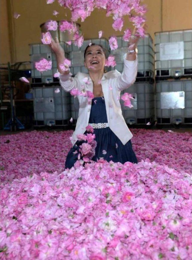 Made A Difference With Isparta Rose, Opened Up To The World 3