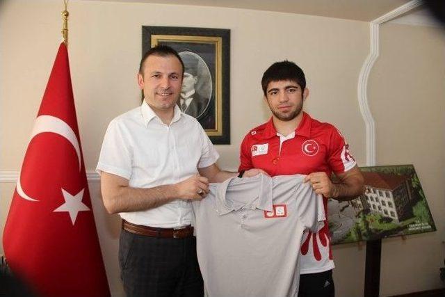 Kaymakam Zengin Şampiyonu G&ouml;r&rsquo;d&uuml;... 2