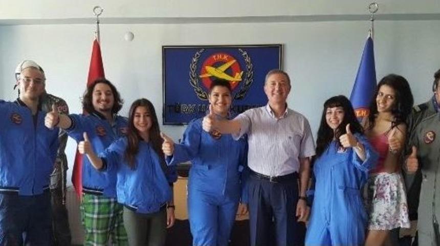 Thk’nın Yurt Dışı Öğrenci Mübadelesine Antalya’dan İki Öğrenci Katılıyor