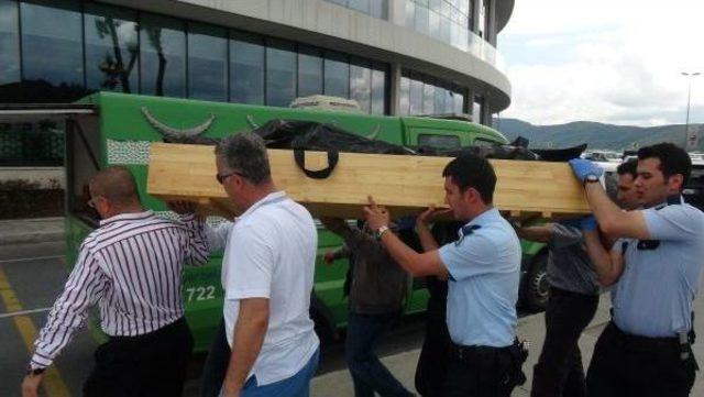 Sarıyer'deki Endişeli Bekleyiş Yerini Üzüntüye Bıraktı