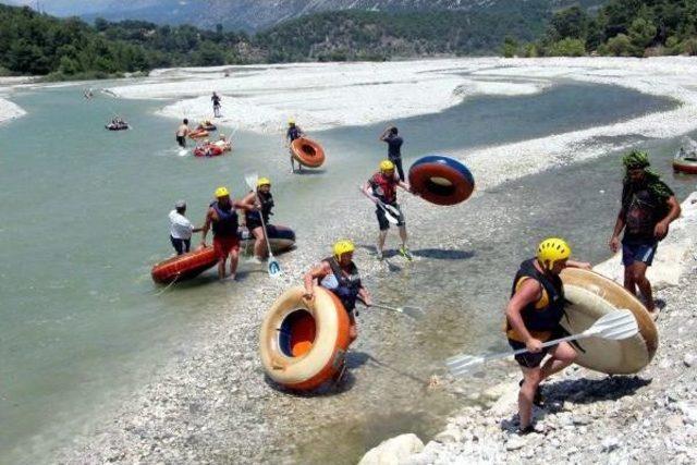 Saklıkent'te Rafting Heyecanı