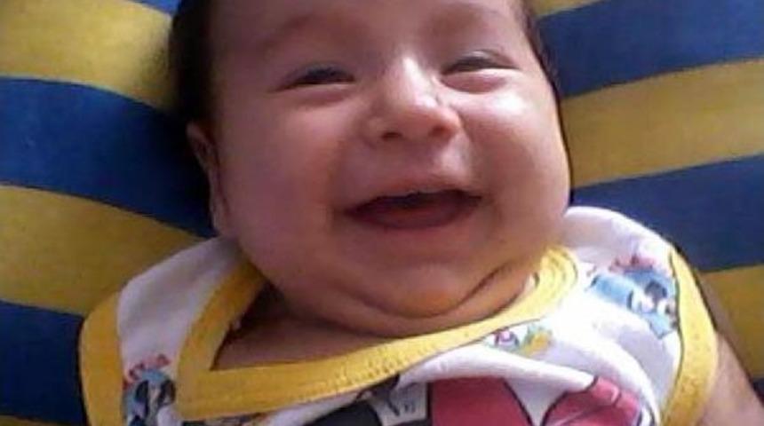 Uykusunda &Ouml;len Yaren Bebeğin Cenazesi Pusette G&ouml;t&uuml;r&uuml;ld&uuml;