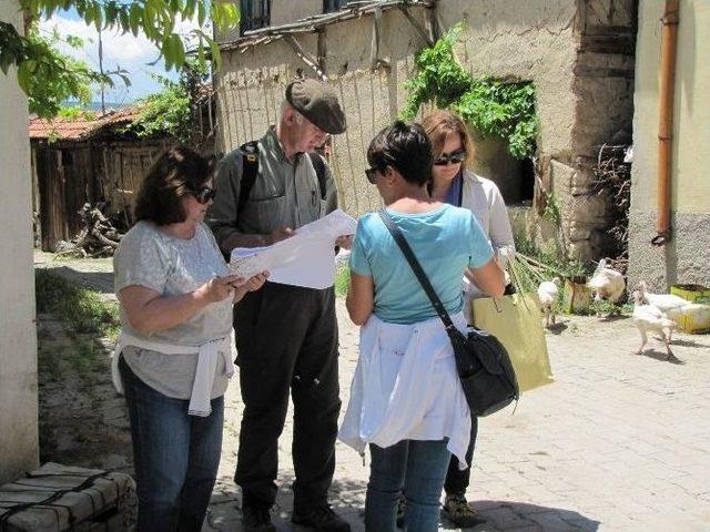 K&uuml;lt&uuml;r Varlığı Niteliği Taşıyan Binalarda İnceleme 1