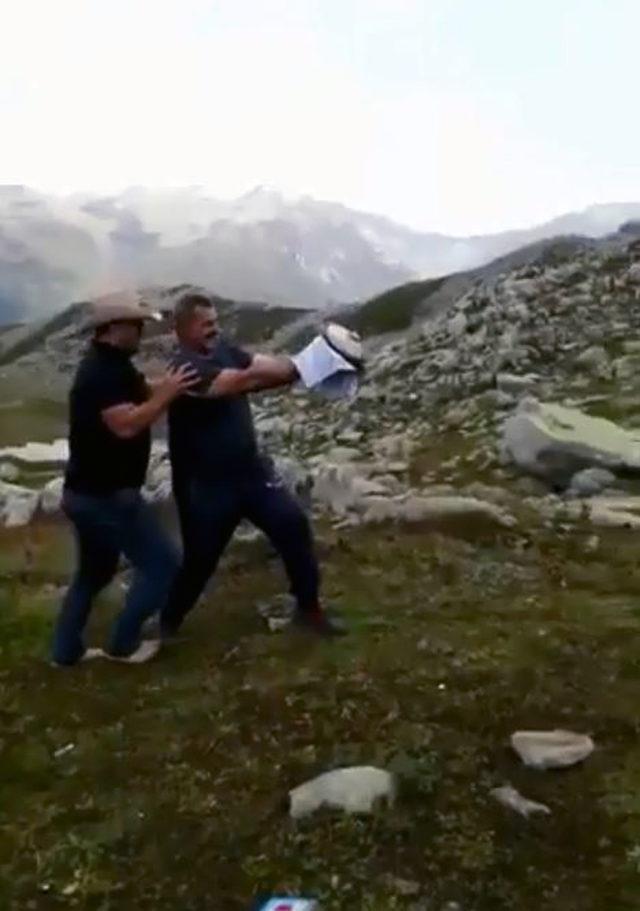  Laz 53 tencere roket atar  paylaşımı sosyal medyada ilgi g&ouml;rd&uuml; 3