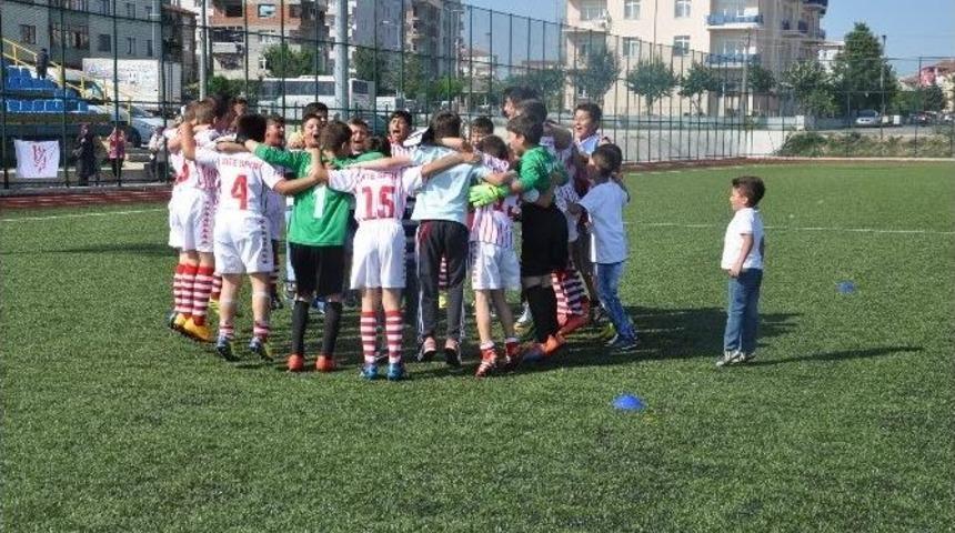 Sitespor U-12 Namağlup Şampiyon