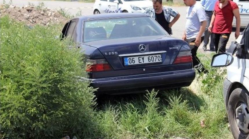 Iğdır’da Fırın Arabasıyla Otomobil Çarpıştı: Üç Yaralı