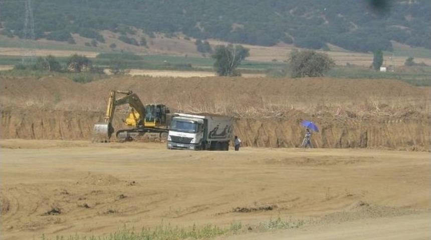 Milletvekili Eldemir Boz&uuml;y&uuml;k Lojistik Merkezine El Attı