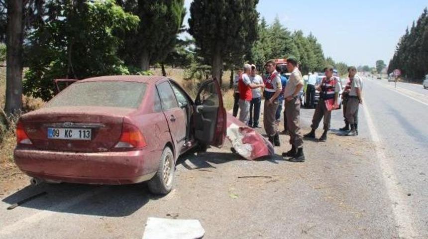 Alkoll&uuml; S&uuml;r&uuml;c&uuml; Kaza Yaptı: 2 Yaralı