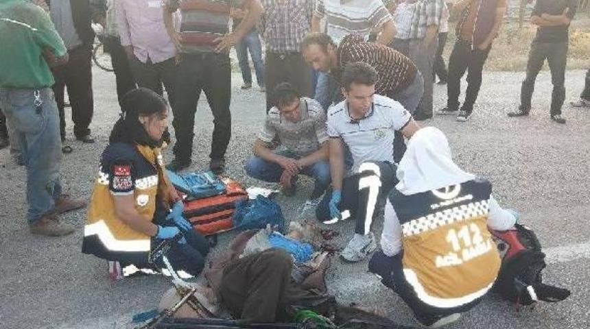 İftar I&ccedil;in Evine Giden  Yaşlı Adam Kamyonun Altında Kaldı