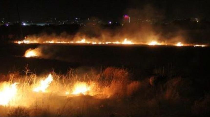 Şanlıurfa&rsquo;Da Anız Yangını