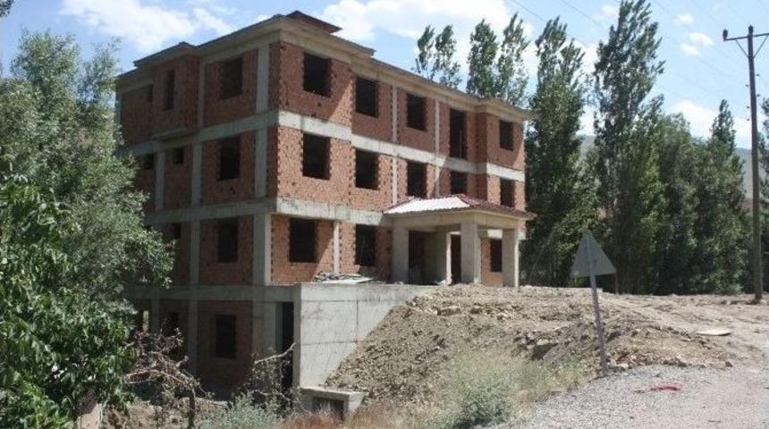 Esendere Belediyesi Hizmet Binası &Ccedil;alışmaları S&uuml;r&uuml;yor