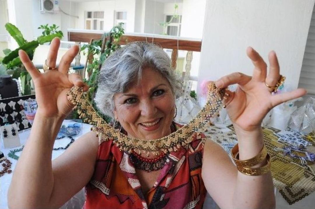 Balkonda Yapıyor, Dubai&rsquo;ye Satıyor