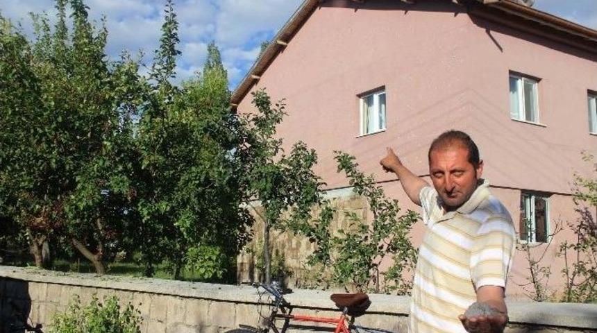 Yarım Saatlik Dolu Yağışı Gesilileri Mağdur Etti