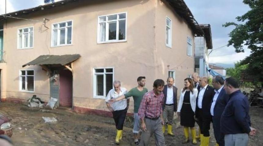 Chp Milletvekilleri 8 Ay Sonra Selin Ikinci Kez Vurduğu Eşme'de Incelemede