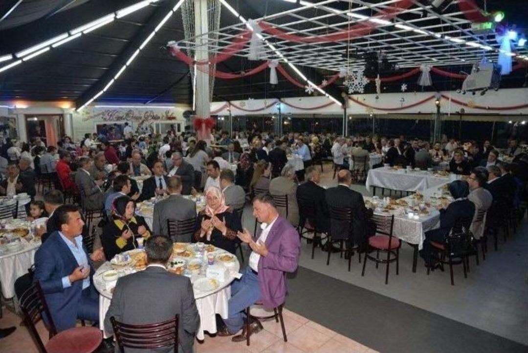 İl Protokol&uuml; Bilecik Belediyesi İftarında Bir Araya Geldi