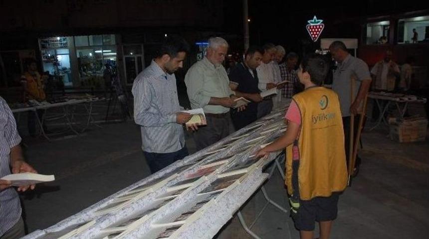 İyilik-der&rsquo;den Afrika&rsquo;ya Yardım Standı