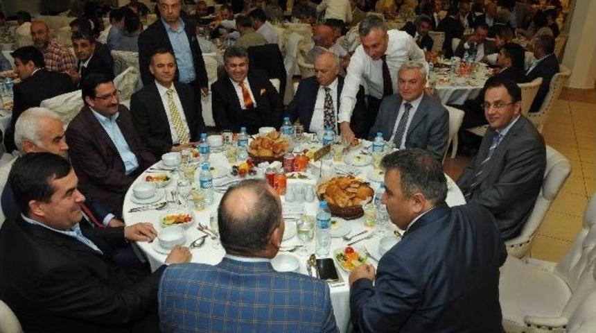 Hemşehri Buluşmalarında Sıra &Ccedil;ankırılılar İftarında